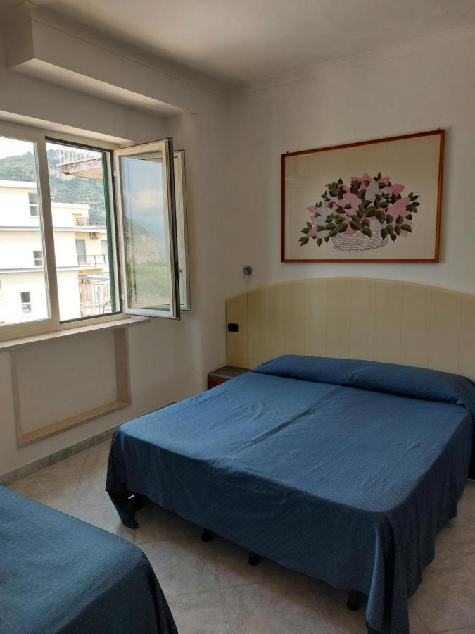 Hotel Klein Wien Piano di Sorrento Kültér fotó