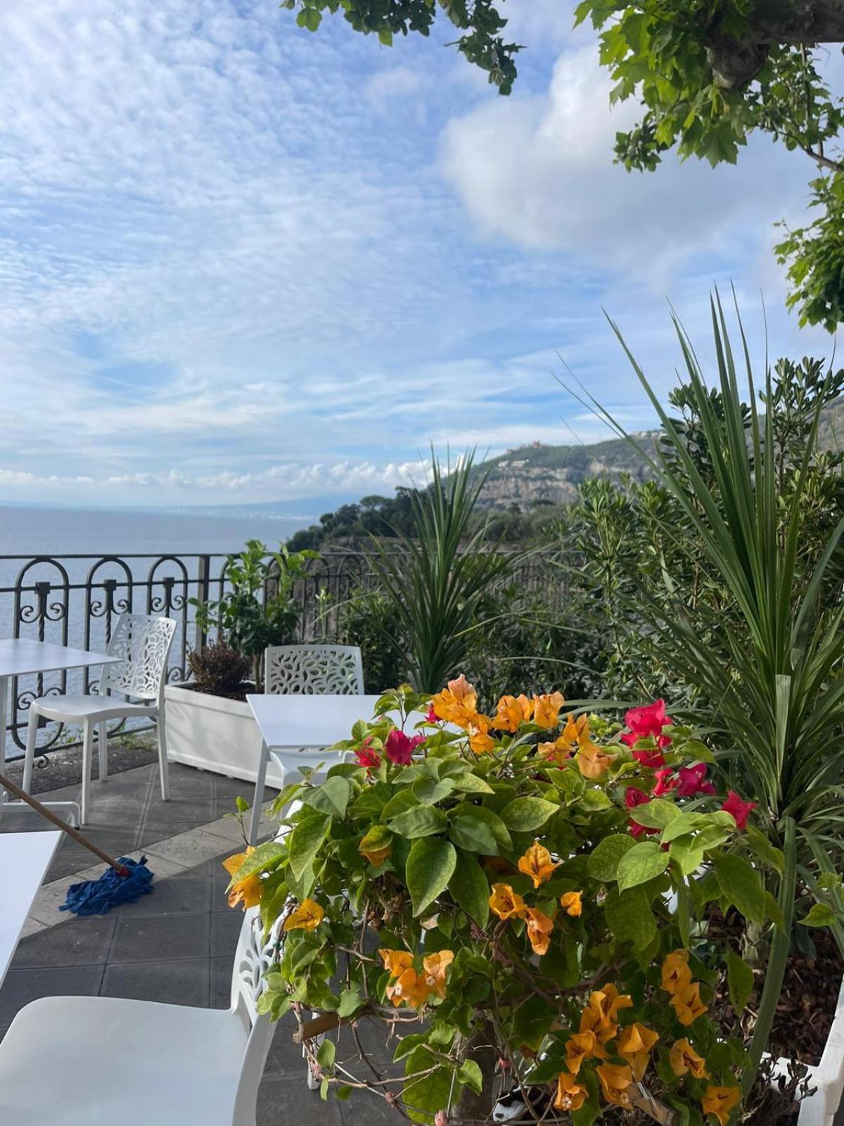 Hotel Klein Wien Piano di Sorrento Kültér fotó