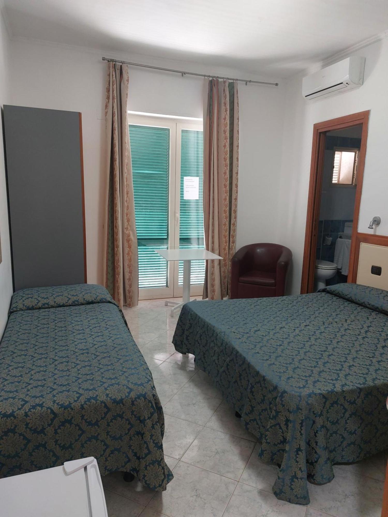 Hotel Klein Wien Piano di Sorrento Kültér fotó