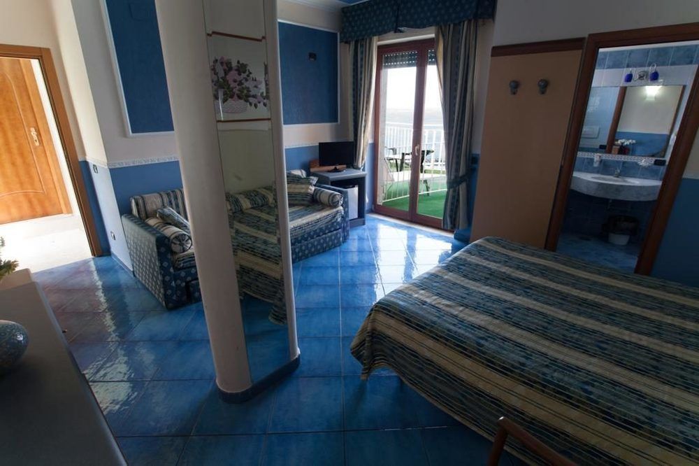 Hotel Klein Wien Piano di Sorrento Kültér fotó